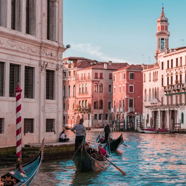 excursions in venice - gondola tour